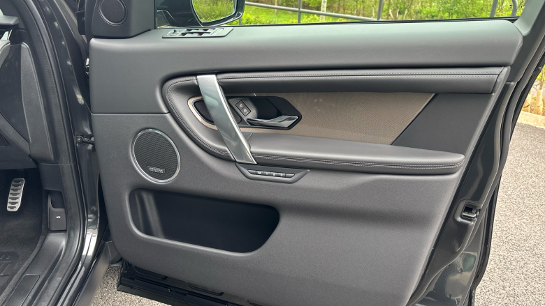 Land Rover Discovery Sport 2.0 D200 Metropolitan 5dr Auto [7 Seat] Diesel Station Wagon